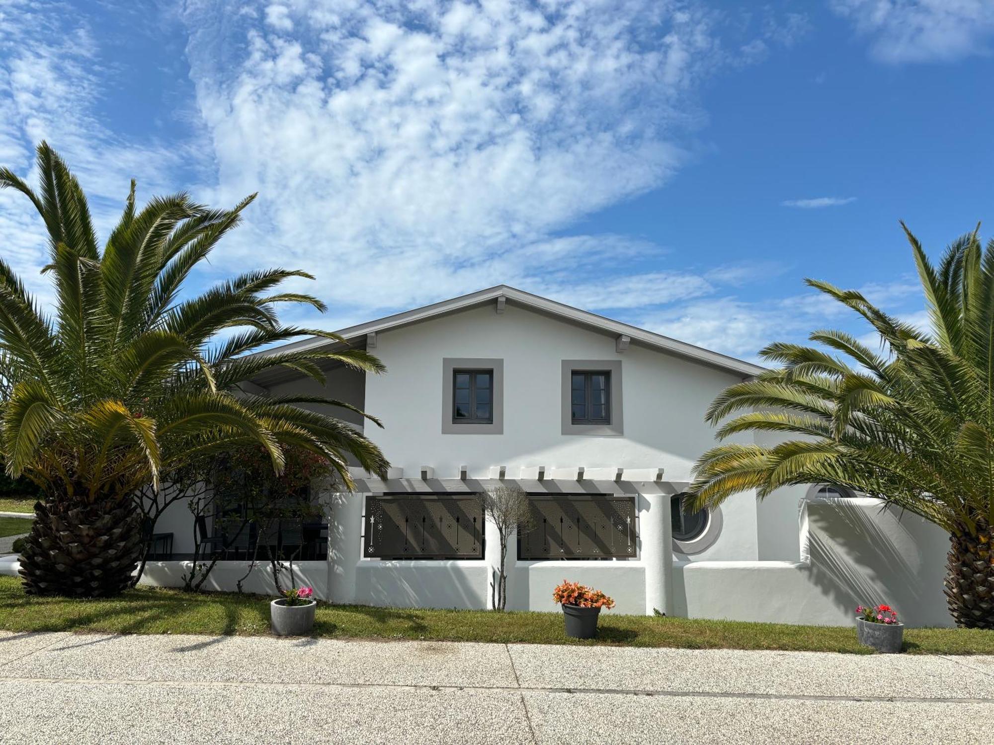 Villa Clara, Residence Face A L'Ocean Et Au Golf De Chiberta Anglet Bagian luar foto